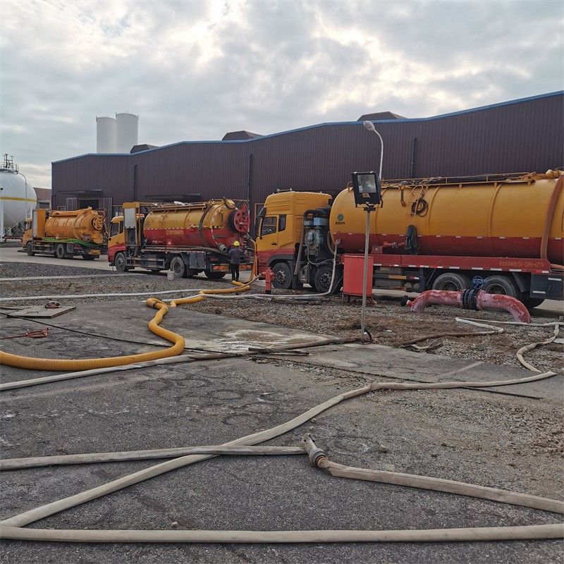 龙江污水池清理