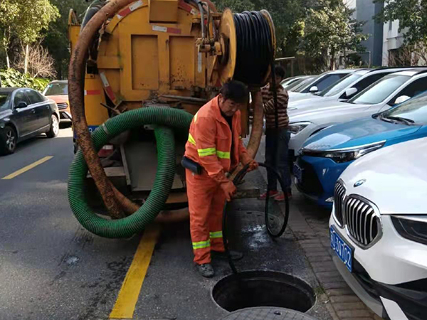 龙江排污管道清淤