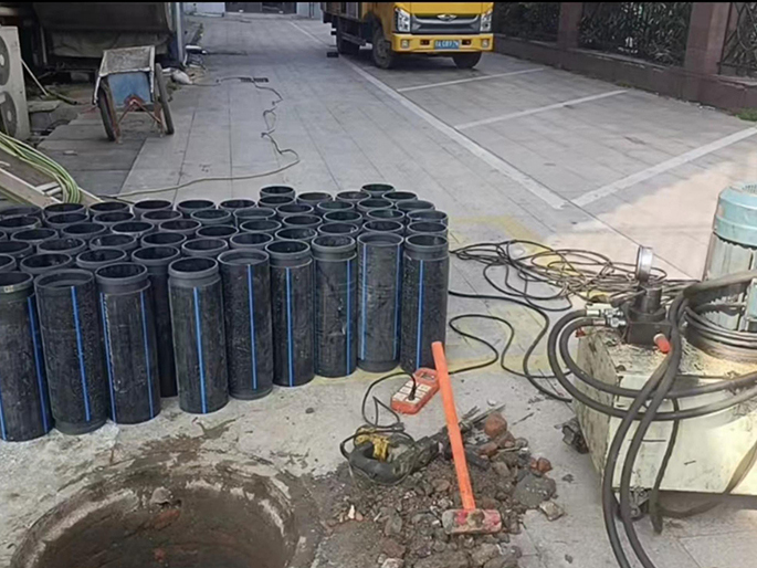 龙江PE置换管厂家 DN315置换管 非开挖管短管置换