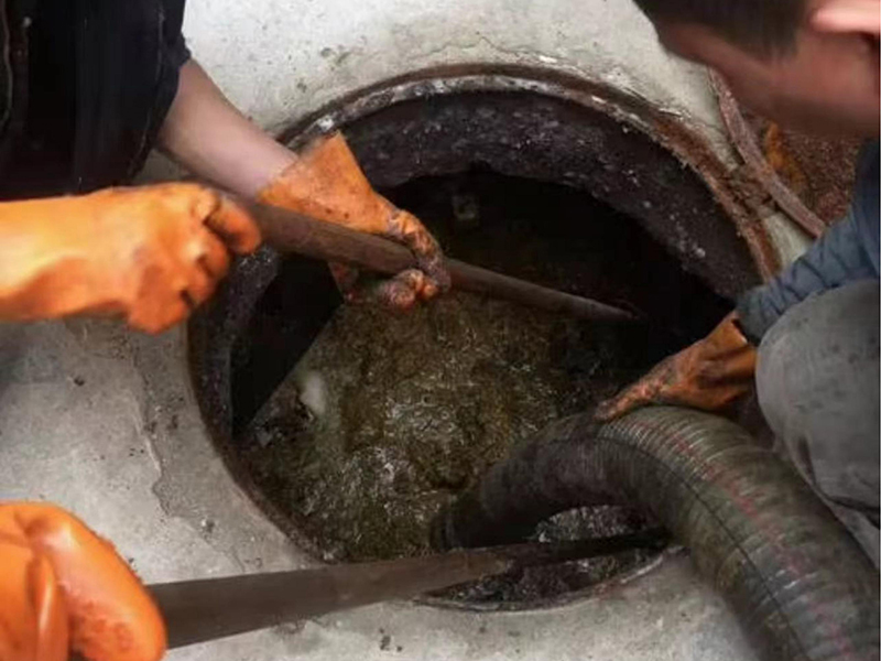 龙江清理化粪池时如何避免沼气的危害？